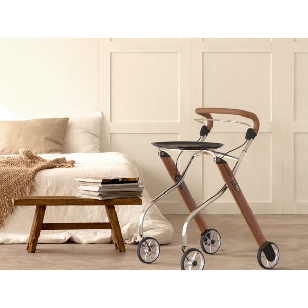 rollator et déambulateur d'intérieur